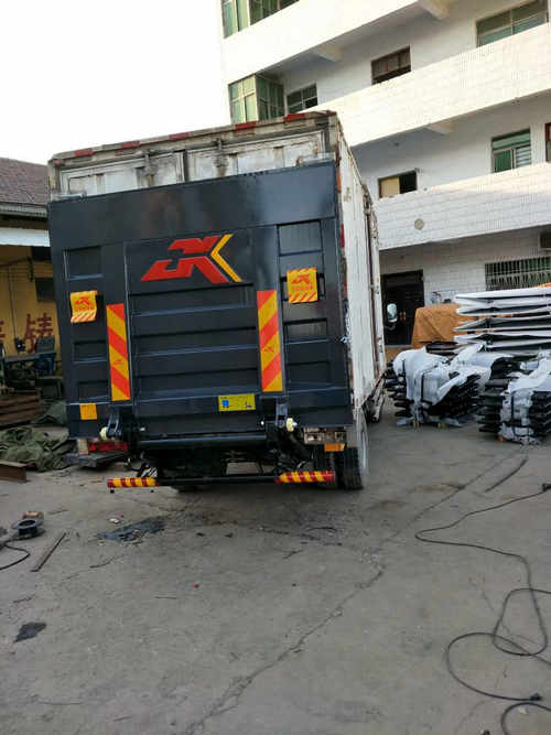 河南貨車尾板價格 河南貨車尾板價格